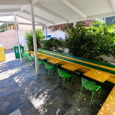 Backpackers Place Albergue *