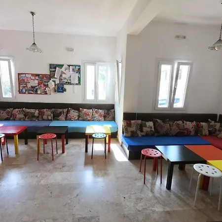 Backpackers Place *